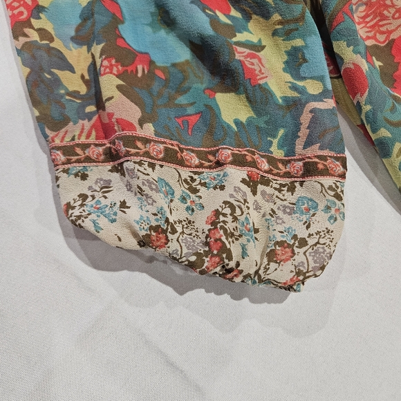 Joie silk floral blouse sz S pullover - Picture 4 of 5